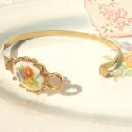 Buttercup - Vintage Flower Bouquet Bracelet Gold
