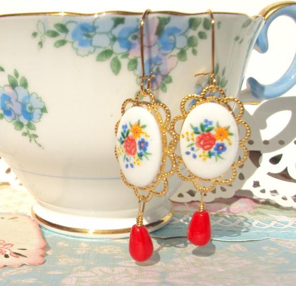 Juliette Earrings - Vintage Flower Earrings